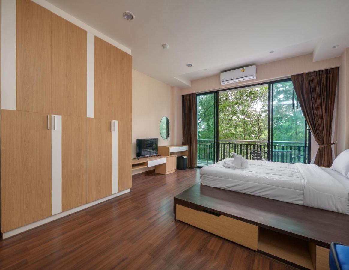 Naithon Beachfront Condotel Kültér fotó